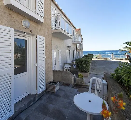 St Joseph 2* אלגז'ולה