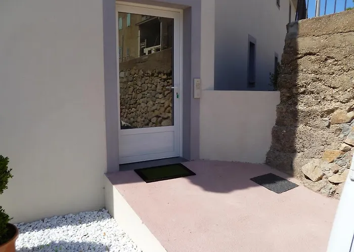 St Joseph אלגז'ולה